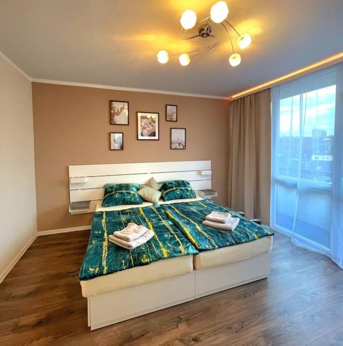 Grosse 3-Zimmer Wohnung, Zentrale Lage. Mulheim an der Ruhr Bagian luar foto